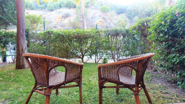 Apartamento Espacioso Muy Tranquilo Con Piscinas Y Jardines Cercano A La Playa Estepona Exterior foto